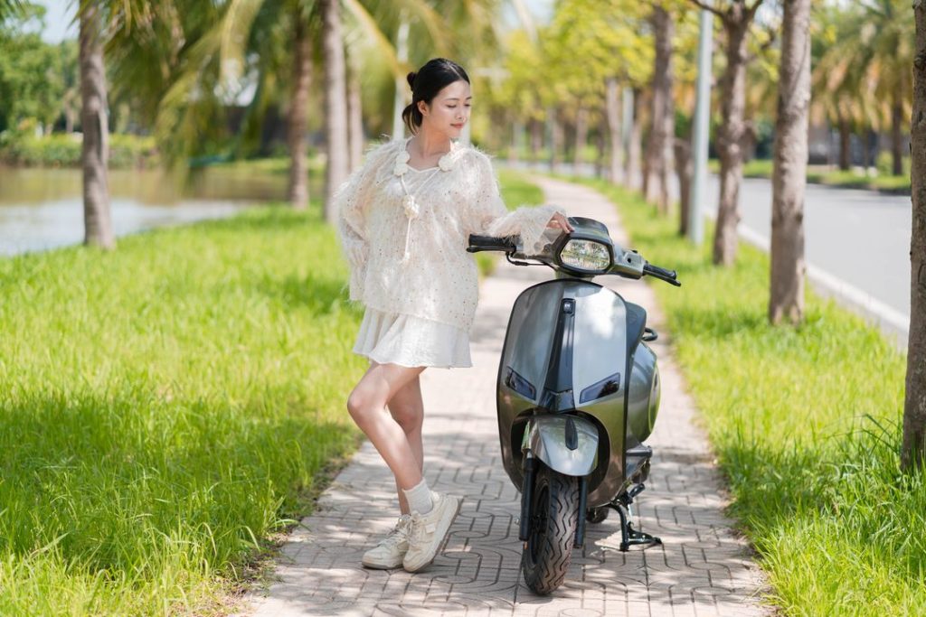 Osakar Nispa Vera P New 2025 phong cách Vespa, nữ tính và thanh lịch